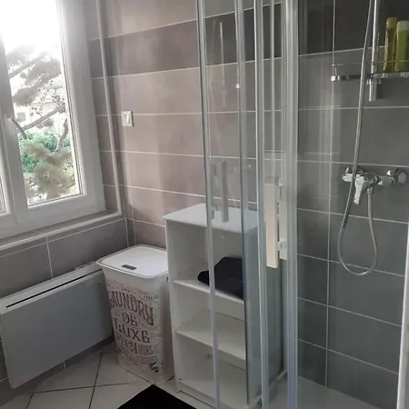 Apartment T4 Front De Mer Plage